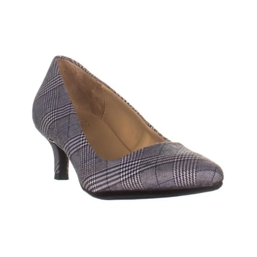 Naturalized Gia Classic‎ Plaid Kitten Heels Sz 7